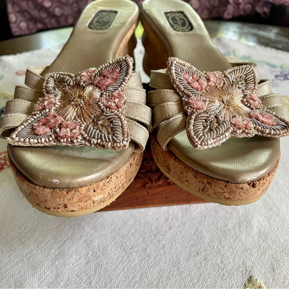 Salpy Handmade Leather w/ Cork Wedge Sandal. Beaded Detailing. Size 9 - Picture 15 of 15